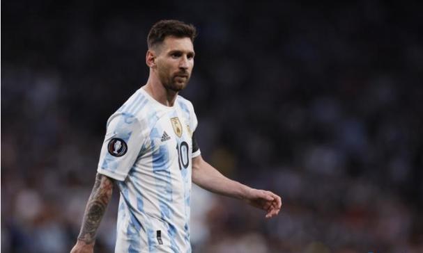 11月14日收盘：道指重挫近800点 美联储12月降息概率骤降